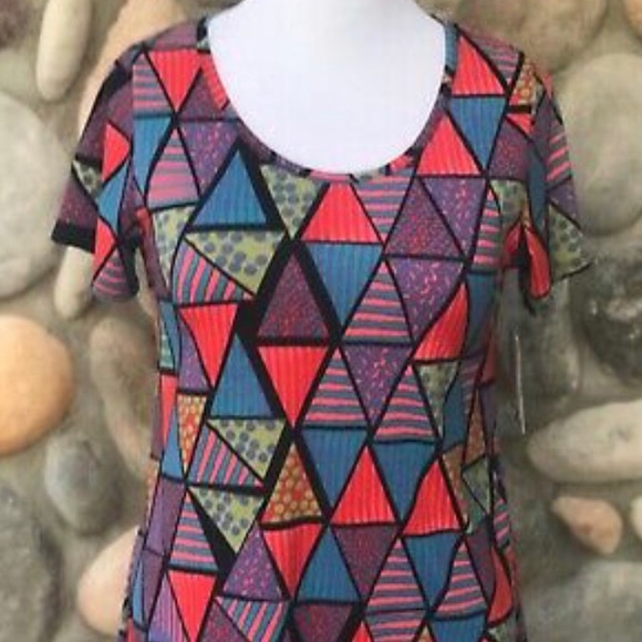 LuLaRoe New Multicolored Geometric Classic T Shirt Medium NWT - Picture 2 of 12